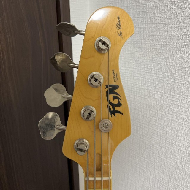 Fender(フェンダー)のFgn フジゲン プレシジョンベース　ブルー  NPB10BAH おまけ付き 楽器のベース(エレキベース)の商品写真