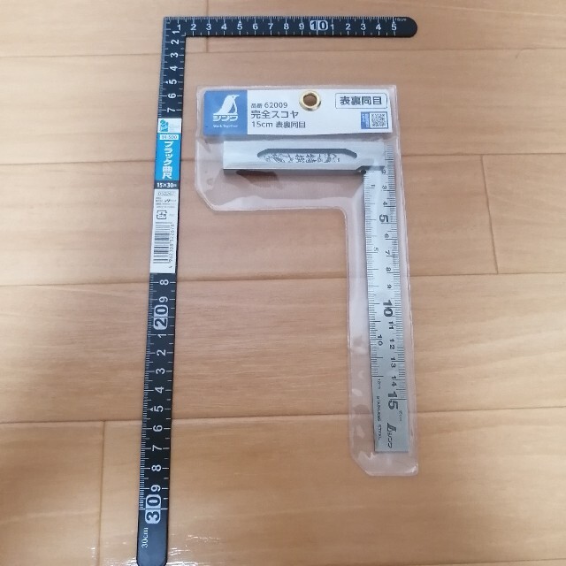 NEW売り切れる前に☆ 工具 30cmシルバー差し金 完全スコヤ 新品 シンワ測定 工具 NEW売り切れる前に☆ 工具 30cmシルバー差し金 完全スコヤ 新品 シンワ測定 工具