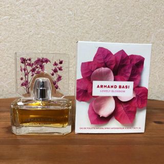 アルマンドバジ(Armand Basi)のアルマンド　バジ☆ラブリー　ブロッサム☆EDT 30ml(香水(女性用))