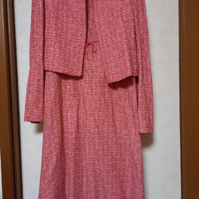 予約販売 HANAE MORI ハナエモリ　一回着用のみ美品　可愛いピンクのスーツ - スーツ