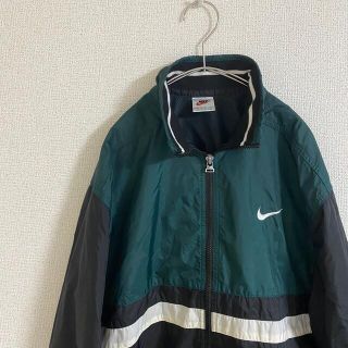 レ　NIKE ナイキ　トラックジャケット　ナイロンジャケット　バックプリント