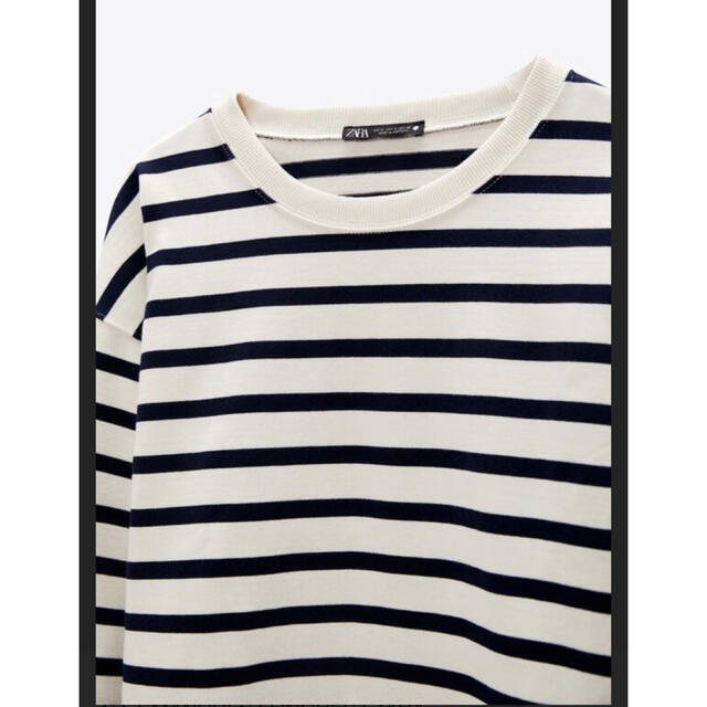 ZARA(ザラ)のZARA ボーダー　トップス　ネイビー レディースのトップス(カットソー(長袖/七分))の商品写真