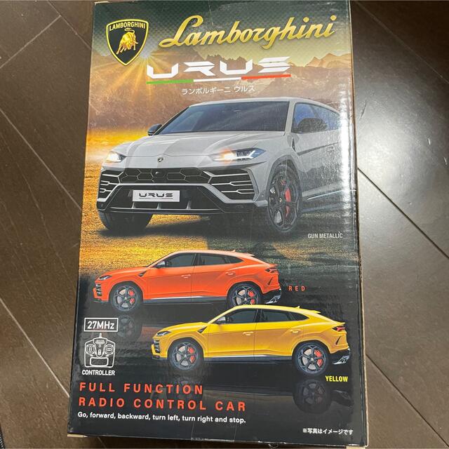 Lamborghini(ランボルギーニ)のランボルギーニ　ウルス　ラジコン エンタメ/ホビーのおもちゃ/ぬいぐるみ(ミニカー)の商品写真