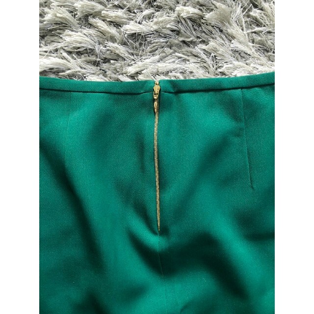 ROCHAS(ロシャス)の値下　ロシャス スカート マルニ  ヌメロベントゥーノ  レッドヴァレンティノ レディースのスカート(ひざ丈スカート)の商品写真