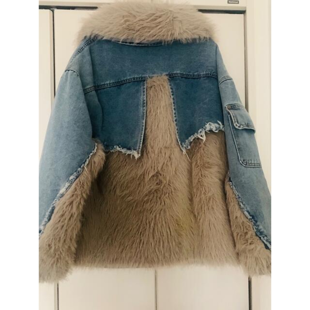 ファーデニム アウター レディースのジャケット/アウター(毛皮/ファーコート)の商品写真