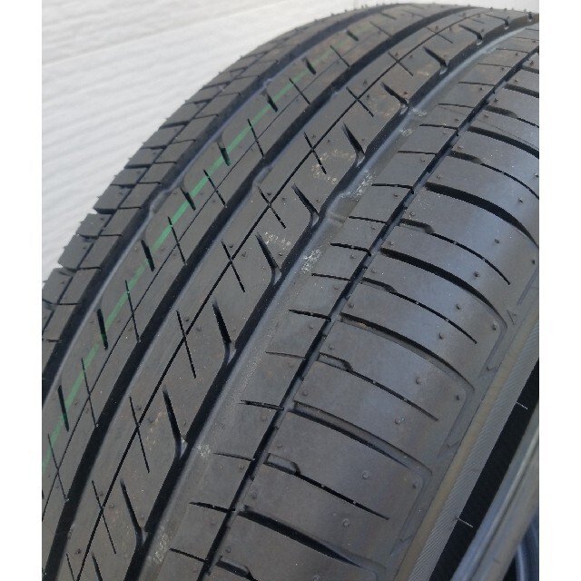 205/55r16　タイヤ4本セット自動車