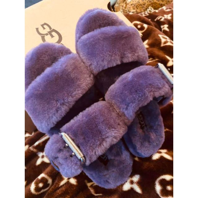 完売しました。。。。。。。✨超美品✨新作✨23㎝✨UGG✨FUZZ YEAH