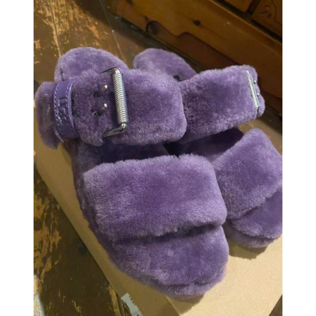 完売しました。。。。。。。✨超美品✨新作✨23㎝✨UGG✨FUZZ YEAH