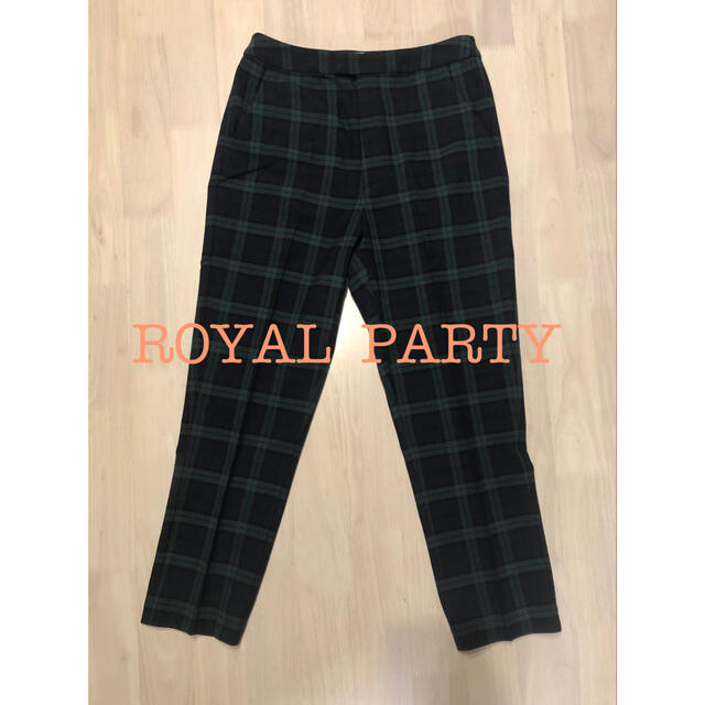 ROYAL PARTY(ロイヤルパーティー)のROYAL PARTYテーパードパンツ レディースのパンツ(その他)の商品写真