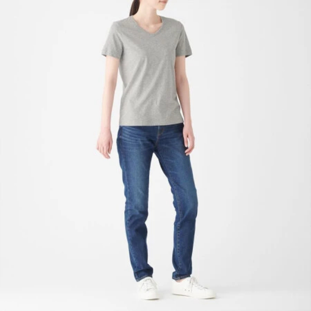 MUJI (無印良品)(ムジルシリョウヒン)の無印良品 Vネック 半袖Tシャツ カーキ レディースのトップス(Tシャツ(半袖/袖なし))の商品写真