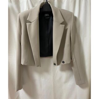 ザラ(ZARA)のZARA ショート　ジャケット(テーラードジャケット)