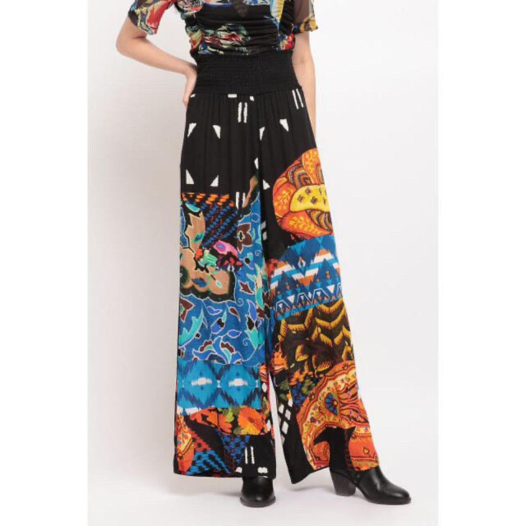 DESIGUAL(デシグアル)の新品✨タグ付き♪定価17,900円　デシグアル　カジュアルパンツ　大特価‼️ レディースのパンツ(カジュアルパンツ)の商品写真