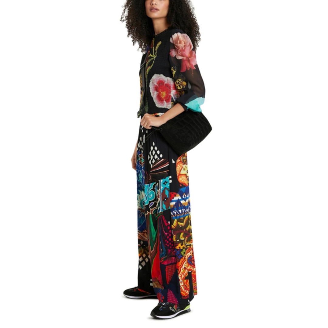 DESIGUAL(デシグアル)の新品✨タグ付き♪定価17,900円　デシグアル　カジュアルパンツ　大特価‼️ レディースのパンツ(カジュアルパンツ)の商品写真