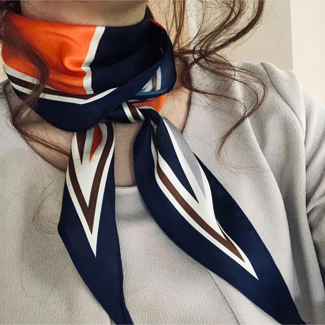 ●【おまとめ】ひし形スカーフ マルチカラーストライプ柄 ネイビー レディースのファッション小物(バンダナ/スカーフ)の商品写真