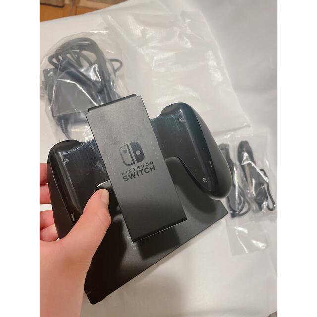 中古美品】Nintendo Switch 本体+収納ケースセット 中古美品】Nintendo Switch 本体+収納ケースセット