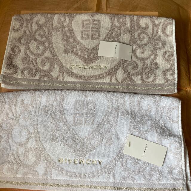 GIVENCHY(ジバンシィ)のGIVENCHY ハンドタオル インテリア/住まい/日用品の日用品/生活雑貨/旅行(タオル/バス用品)の商品写真