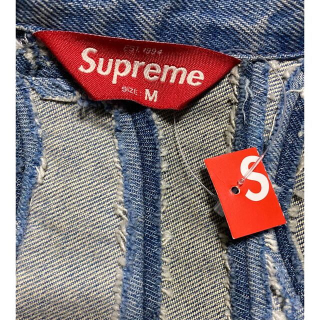 Supreme(シュプリーム)のInset Logo Denim Trucker Jacket デニムジャケット メンズのジャケット/アウター(Gジャン/デニムジャケット)の商品写真