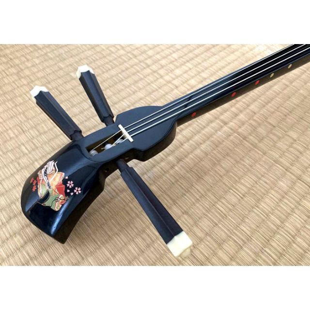 三線/ほぼ未使用の美品/初心者にもおすすめ/沖縄/琉球 三線 三線/ほぼ未使用の美品/初心者にもおすすめ/沖縄/琉球 三線
