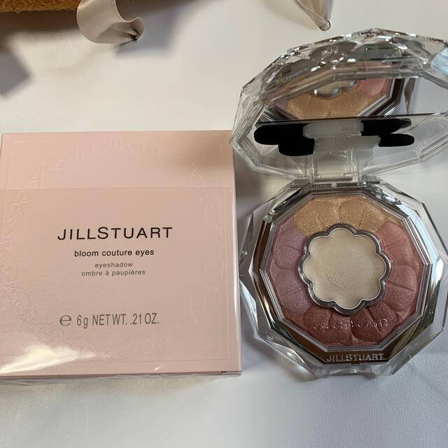 JILLSTUART(ジルスチュアート)のジルスチュアート　ブルーミングクチュールアイズ  04  美品 コスメ/美容のベースメイク/化粧品(アイシャドウ)の商品写真