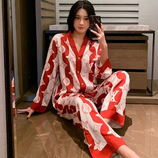 かわいい　シルクサテン　パジャマ　SatinSilk Pajama(パジャマ)