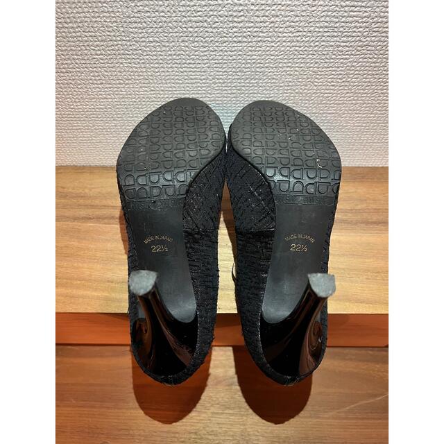 POOL SIDE(プールサイド)のPOOL SIDE 黒 パンプス レディースの靴/シューズ(ハイヒール/パンプス)の商品写真