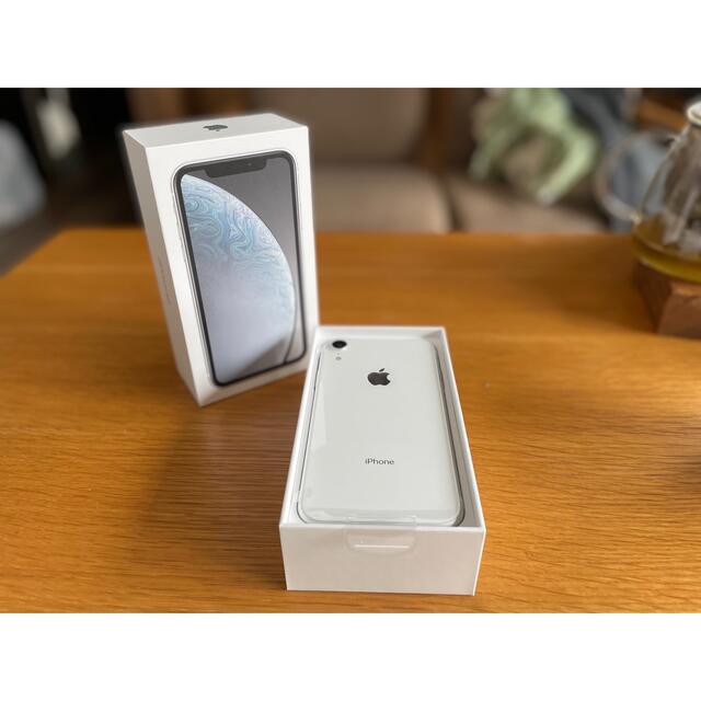 新品未使用★iPhone XR 64GB 白