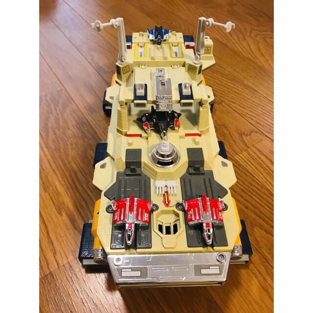 ウルトラマンガイヤ 空中母艦基地 エリアルベースの通販 by ウルトラマンガイヤ 空中母艦基地 エリアルベースの通販 by