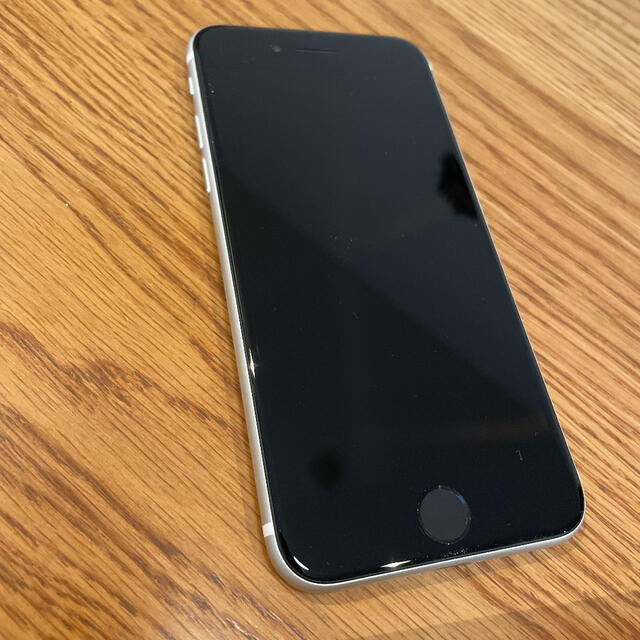 極美品◎iPhone SE 第2世代 64GB SIMフリー ホワイト 極美品◎iPhone SE 第2世代 64GB SIMフリー ホワイト