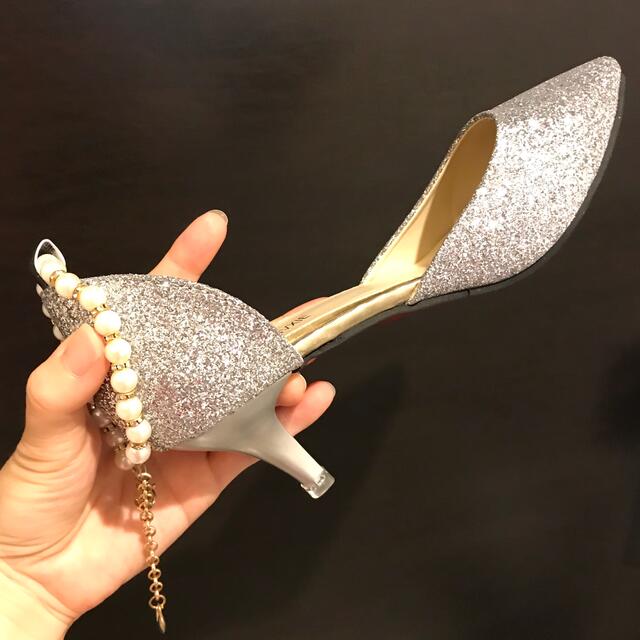 キラキラパンプス ラメ グリッター 結婚式 ポインテッドトゥ 23cm シルバー レディースの靴/シューズ(ハイヒール/パンプス)の商品写真