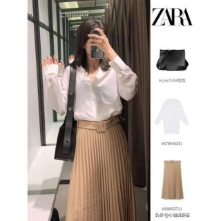 ザラ(ZARA)のZARA 新品　プリーツスカート(ロングスカート)