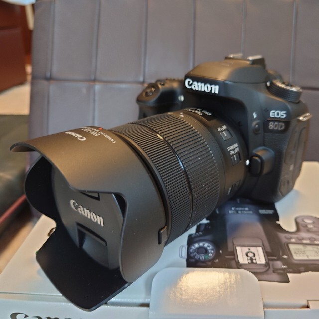 CANON　80D EF-S18-135 IS USM レンズキットデジタル一眼