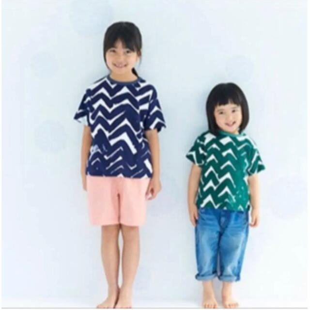 mina perhonen(ミナペルホネン)の専用　ミナペルホネン Tシャツ キッズ 子供  チョウチョ　北欧 キッズ/ベビー/マタニティのキッズ服女の子用(90cm~)(Tシャツ/カットソー)の商品写真