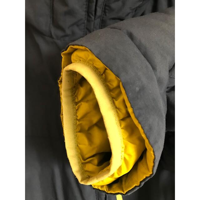 mont bell(モンベル)のモンベル　リバーシブルダウンジャケット　メンズSサイズ メンズのジャケット/アウター(ダウンジャケット)の商品写真
