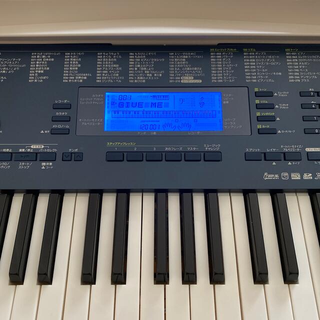 CASIO(カシオ)のカシオ　キーボード　LK-215 楽器の鍵盤楽器(キーボード/シンセサイザー)の商品写真
