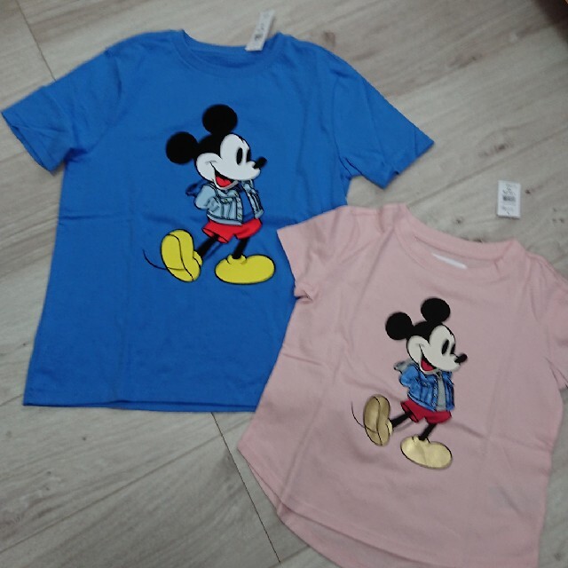 GAP Kids(ギャップキッズ)のGAPKIDS  ミッキーTシャツ キッズ/ベビー/マタニティのキッズ服男の子用(90cm~)(Tシャツ/カットソー)の商品写真