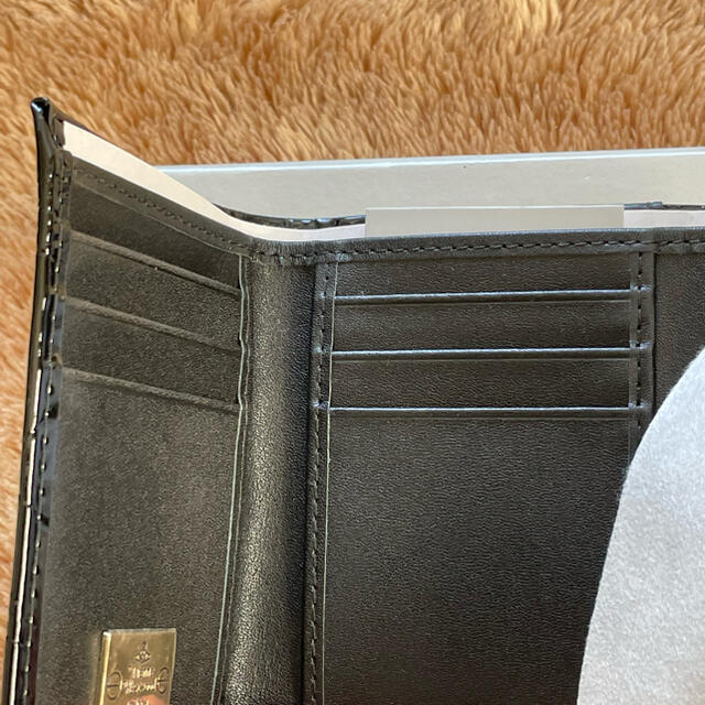 Vivienne Westwood(ヴィヴィアンウエストウッド)のヴィヴィアン　ウエストウッド　未使用　折り財布 レディースのファッション小物(財布)の商品写真