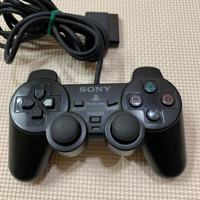 PlayStation2(プレイステーション2)のPS2 本体　コントローラーセット エンタメ/ホビーのゲームソフト/ゲーム機本体(家庭用ゲーム機本体)の商品写真