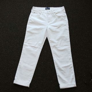 ギャップ(GAP)の【新品】GAP ホワイトデニム size 27(M)(デニム/ジーンズ)