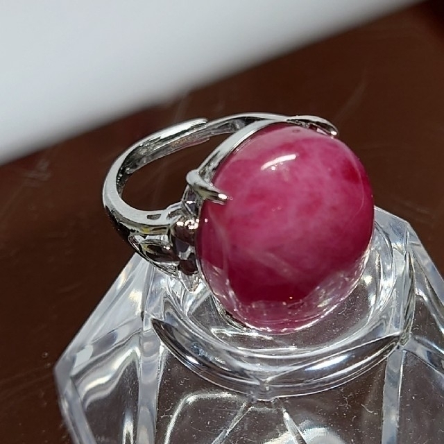 薔薇石　一個の値段　ロードナイト レディースのアクセサリー(リング(指輪))の商品写真