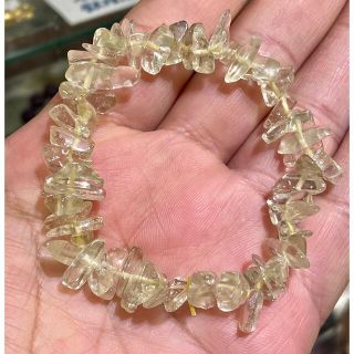 激安卸価格　ハイグレード ！リビアングラス 細石ブレスレット　さざれブレス(ブレスレット/バングル)