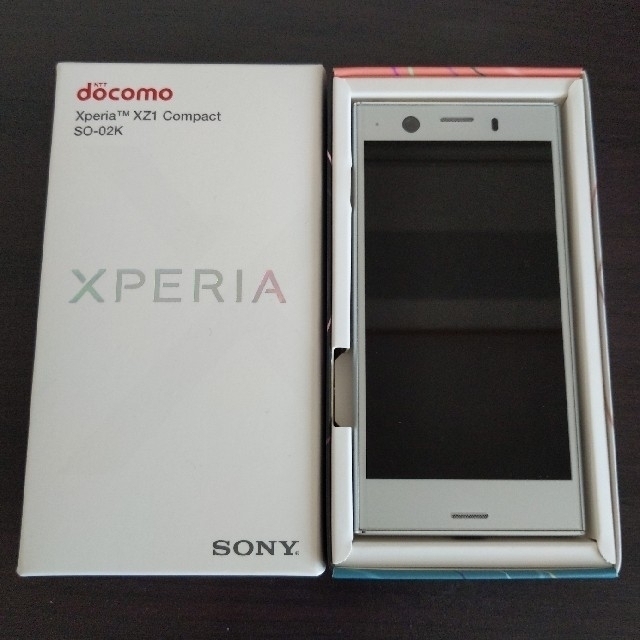 Xperia XZ1 Compact SO-02K White Silver