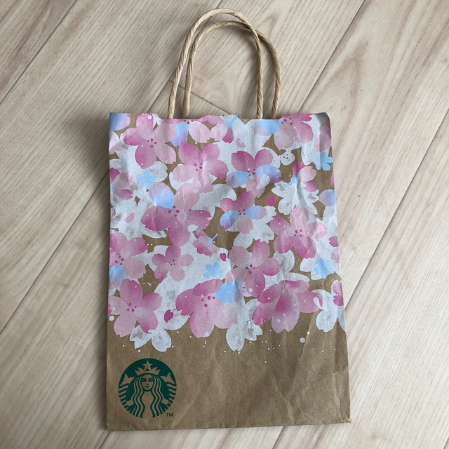 Starbucks Coffee(スターバックスコーヒー)のスタバ　アフターコーヒーミント缶さくら  2個セット　希望あればショッパー付 インテリア/住まい/日用品のインテリア小物(小物入れ)の商品写真