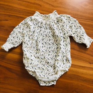 ザラキッズ(ZARA KIDS)の韓国子ども服　女の子　花柄　ロンパース(ロンパース)