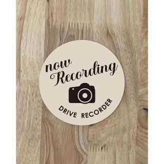 ドライブレコーダー REC 録画中 一眼レフ マグネット ステッカー　黒(車外アクセサリ)