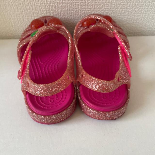 crocs(クロックス)のクロックス　サンダル キッズ/ベビー/マタニティのキッズ靴/シューズ(15cm~)(サンダル)の商品写真