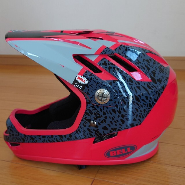 BELL(ベル)のヘルメット （BMX） スポーツ/アウトドアの自転車(パーツ)の商品写真