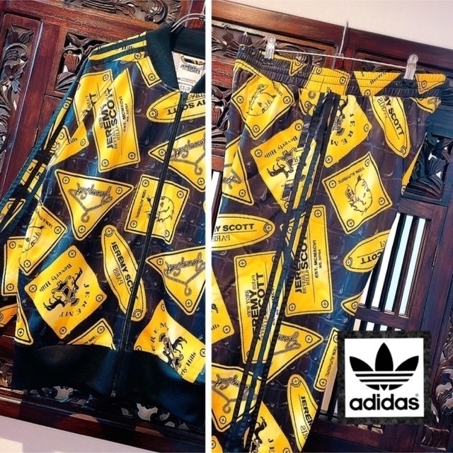 希少adidas by Jeremy Scott 金プレート柄トラックジャケット