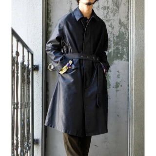 COMOLI - AUBERGE DM MAC モールスキン ブラック 一枚袖 バルマカン