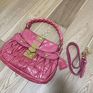 ミュウミュウ(miumiu)の専用商品につき購入できません。(ショルダーバッグ)