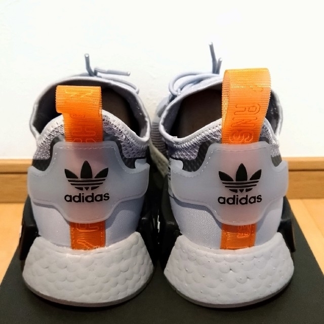 adidas(アディダス)の新品✨adidasレディーススニーカー　23.5　NMD_R1SPECTOO レディースの靴/シューズ(スニーカー)の商品写真